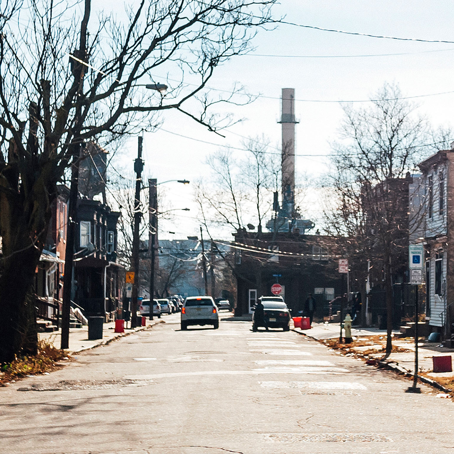 Latinos in U.S. often live in 'deserts' where adequate housing, groceries are hard to find